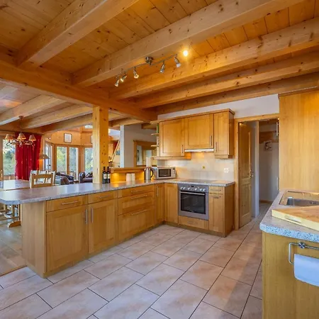 Vansamis, Breathtakinng Views & Sauna *