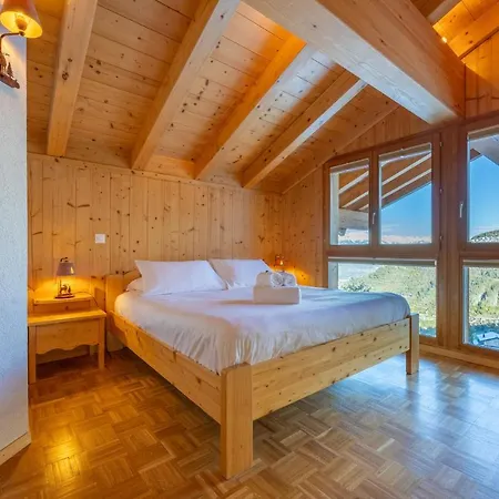 Vansamis, Breathtakinng Views & Sauna シャレー *