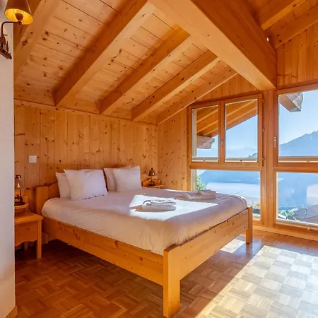 Chalet Vansamis, Breathtakinng Views & Sauna *